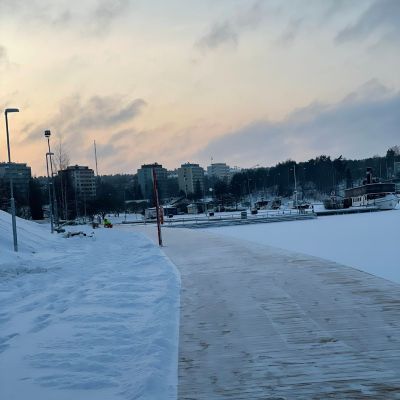 mustalahti satamalaituri (2).jpeg 